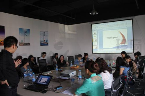 第四期《從課堂走向?qū)崙?zhàn) 如何向網(wǎng)站要利潤(rùn)》培訓(xùn)ppt演講結(jié)束