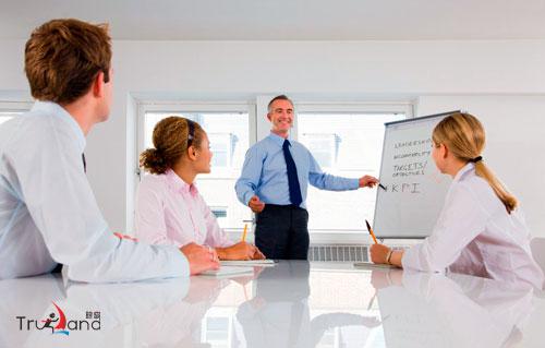 數(shù)據(jù)營(yíng)銷(xiāo)團(tuán)隊(duì)