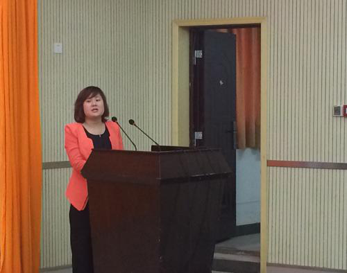 宋佩佩代表珍島演講