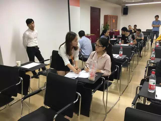 “企業(yè)未來·信譽(yù)先行”——珍島攜手百度召開V認(rèn)證華東推介會(huì)